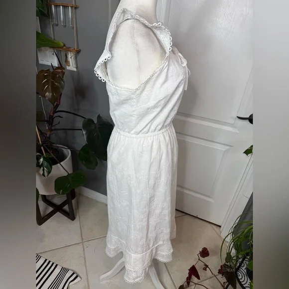 White Cotton Embroidered Eyelet Sundress | Knee Length | Like New small - Picture 7 of 13